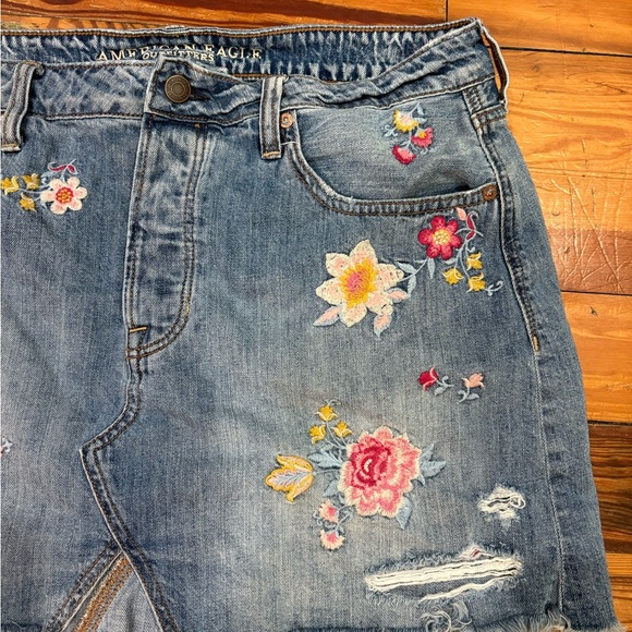 American Eagle Outfitters Floral Embroidered Denim Skirt - Picture 3 of 8